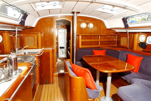 Interiores del Oceanis 411 