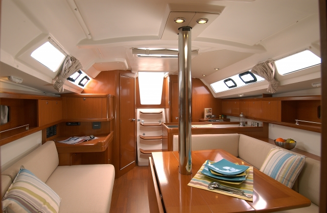Innenräume der Oceanis 34 