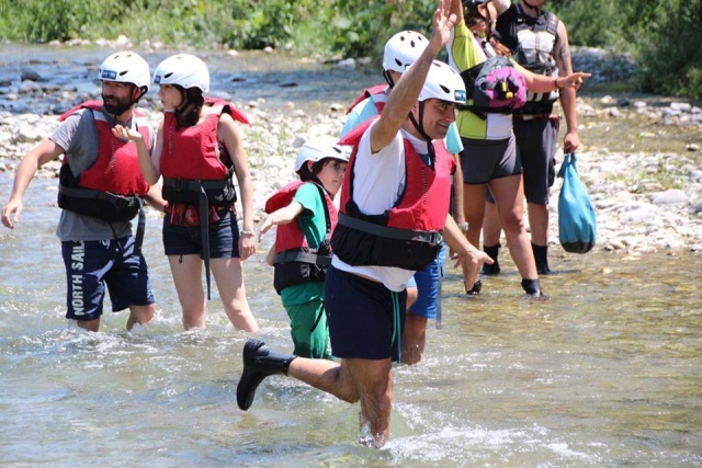  Um bom grupo em rafting