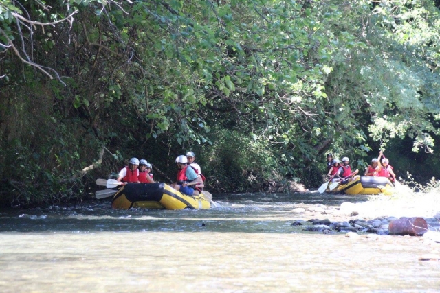 p-50955-un-bel-gruppo-in-rafting_14985683412486.jpg