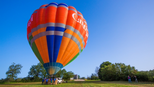  un voyage en montgolfière ??