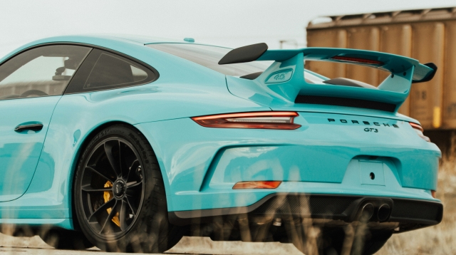 Porsche 911 GT4 RS 4