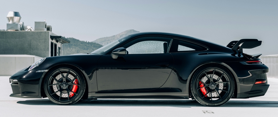  Porsche 911 GT4 RS 2 