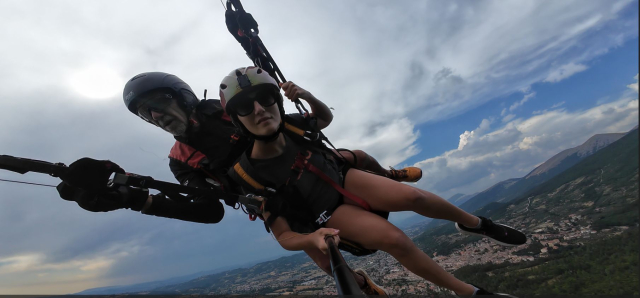  Entdecken Sie den Monte Cucco Parapente 