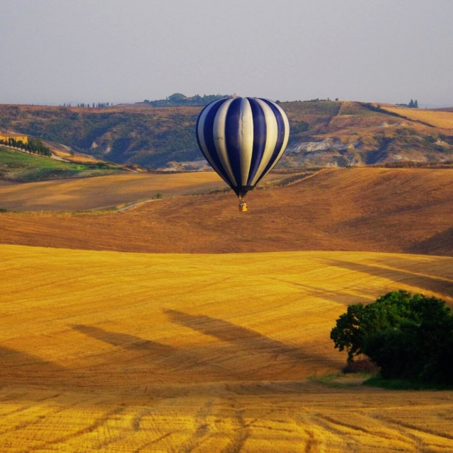  Flying over the Chianti countryside 