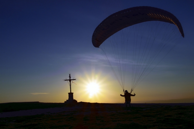  a fantastic paragliding sunset 