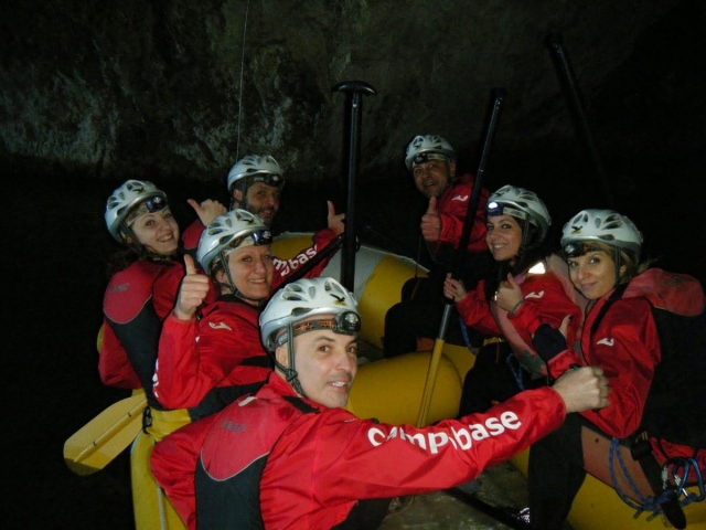  Rafting in der Höhle!