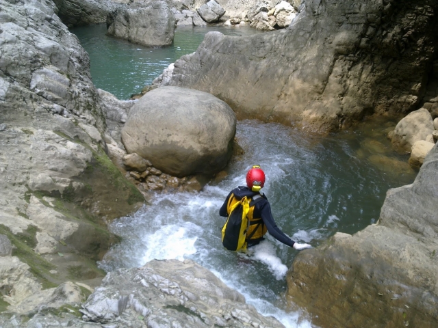  Wir werfen uns zurück ins Wasser und beginnen von vorne