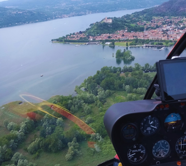 Sorvolando i laghi