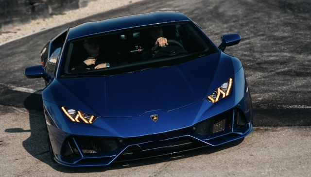  Lamborghini Huracan 2 