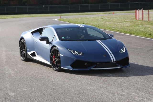  notre Lamborghini huracan AVIO 