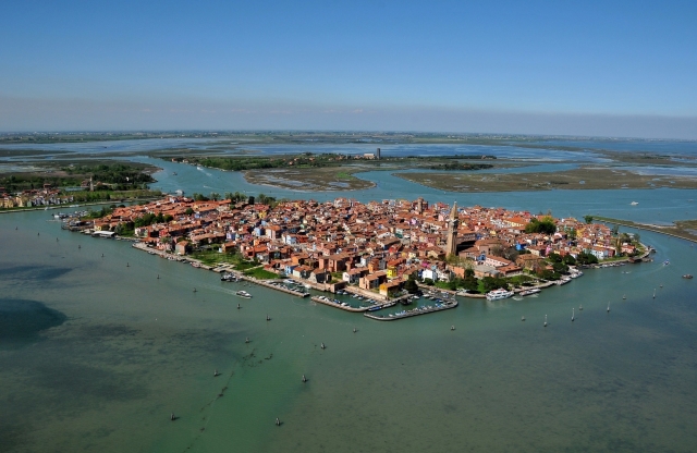  Burano-Insel-mit-Helikopter 