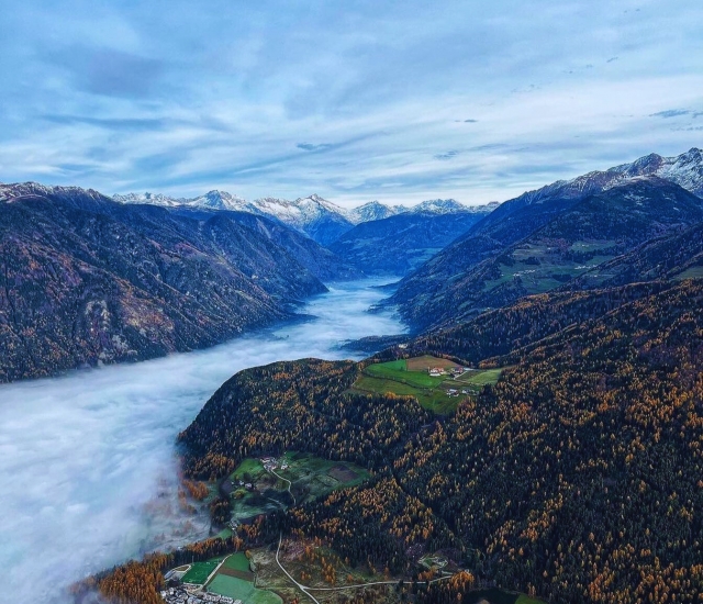  壮丽的山景