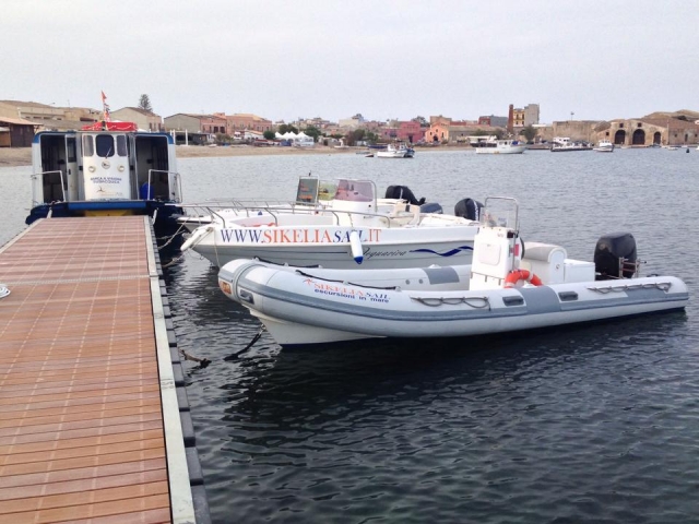 alquila uno de nuestros barcos 
