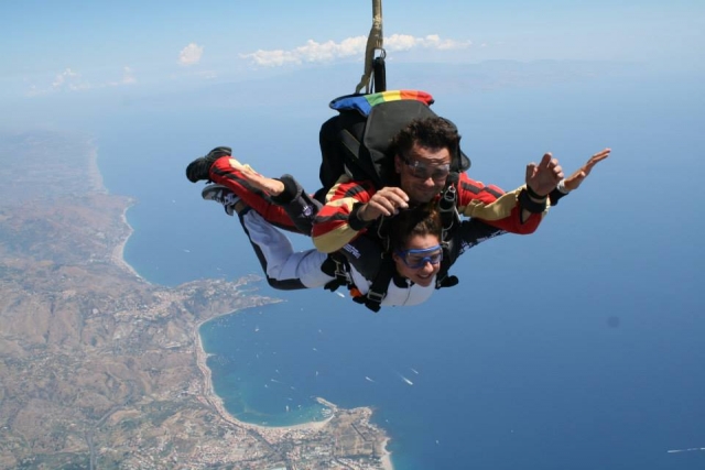 paracaidismo en Sicilia 