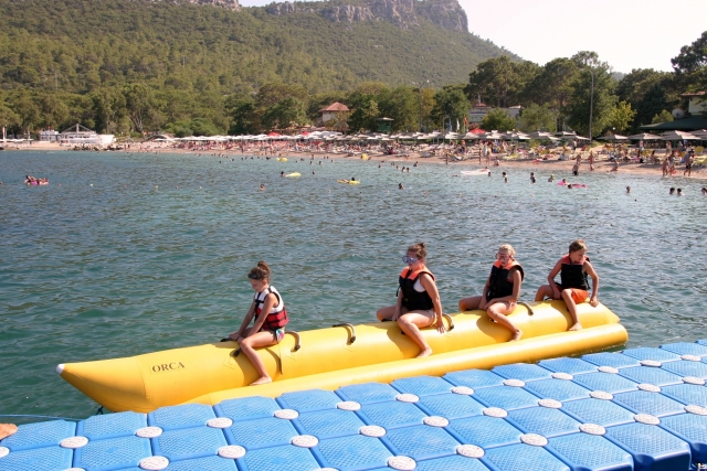  banana boat 