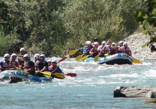 每个人都去漂流