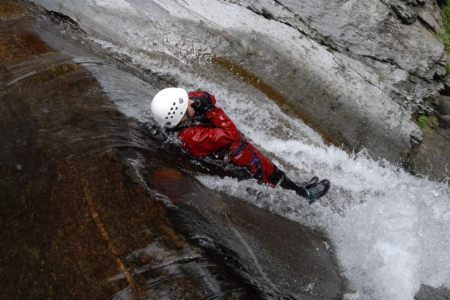 giu per la cascata
