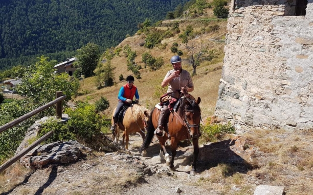  excursion among the ruins 