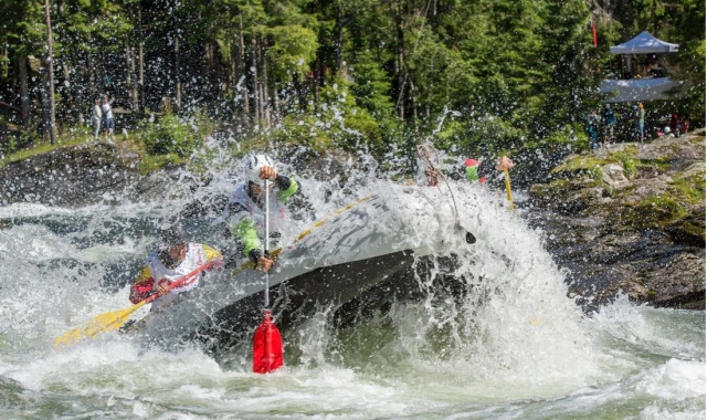  rafting en el valle de menotre 