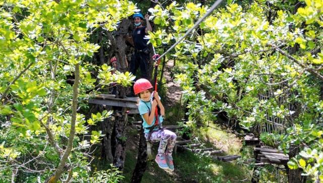  Little girl on funicular 