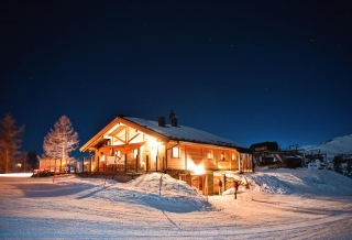 Tour en motoneige avec dîner gastronomique à Sestriere 4h