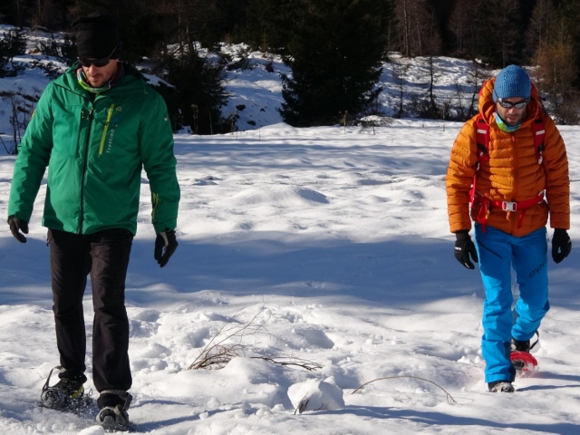  Deux randonneurs sur le parcours.