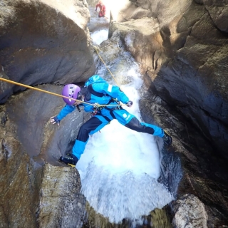 Canyoning medio nel torrente Artogna di 4 ore