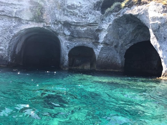  Cavernas marinhas. 