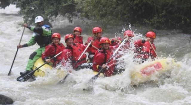  Rafting in Begleitung
