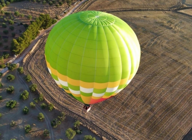  hot air balloon tour 