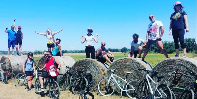  All together by e-bike 