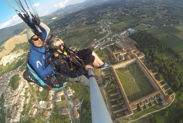 paragliding on the Padula wax 