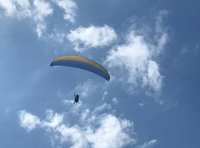  paragliding 