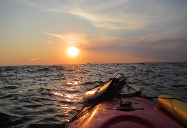  Kayak au coucher du soleil 