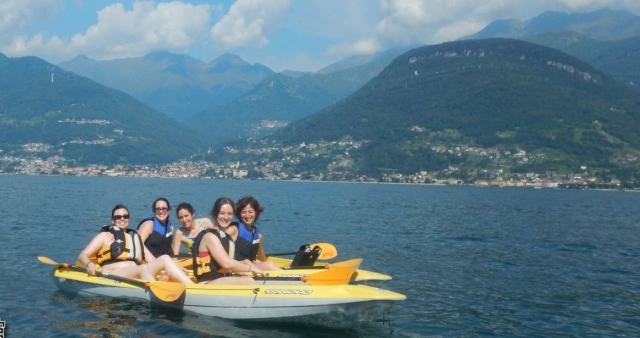  Paddling in company