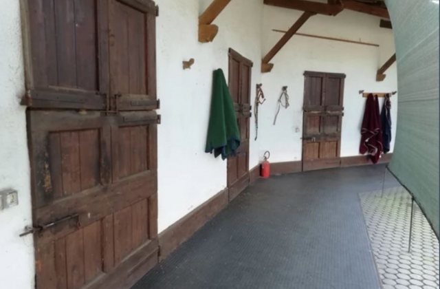  Einfahrt in die Boxengasse 