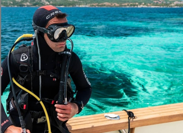  ready to dive