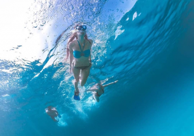  snorkeling in the Emerald Coast 