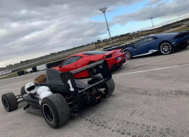 vi aspettiamo con le nostre super car