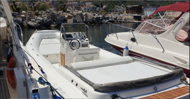  Excursión en bote 