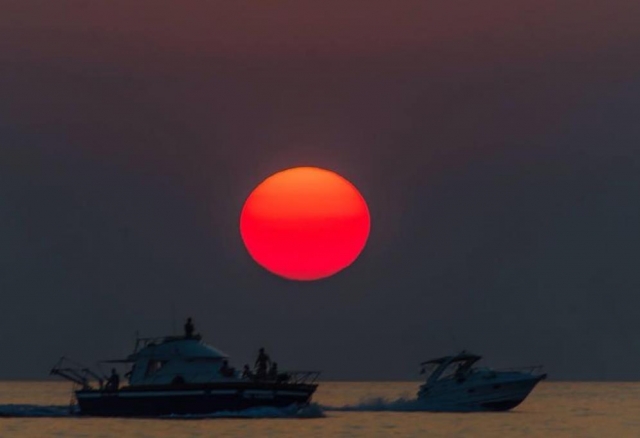  atardecer en un barco en Gallipoli