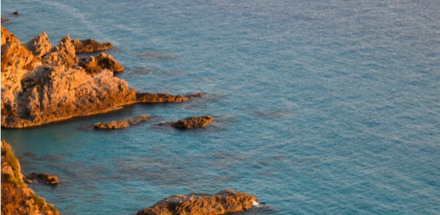  A água cristalina do capo Vaticano 