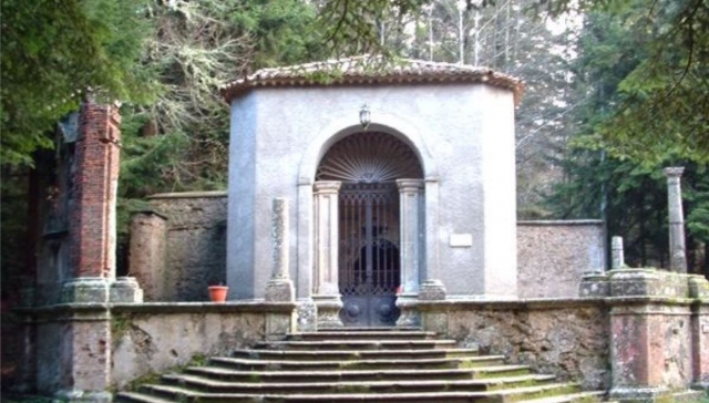  Bruone Tomb