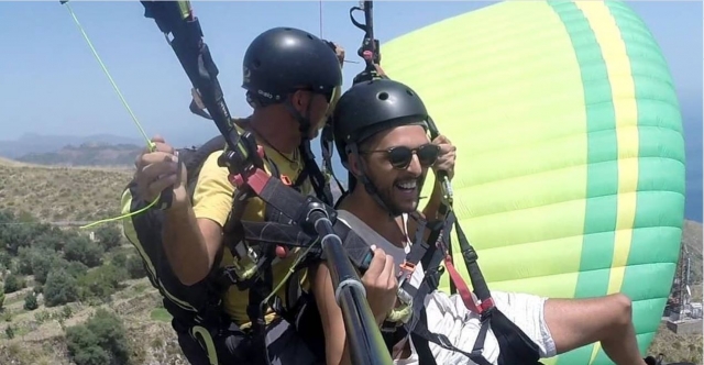 Paragliding flight on the Golden Rooster
