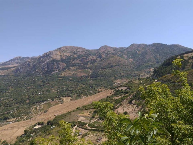  Le long du sentier du parc Madonia 