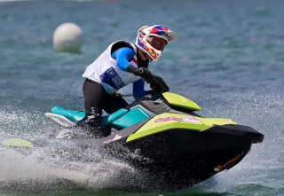 Stehender Jetski im Quarry Lake für 15 Minuten