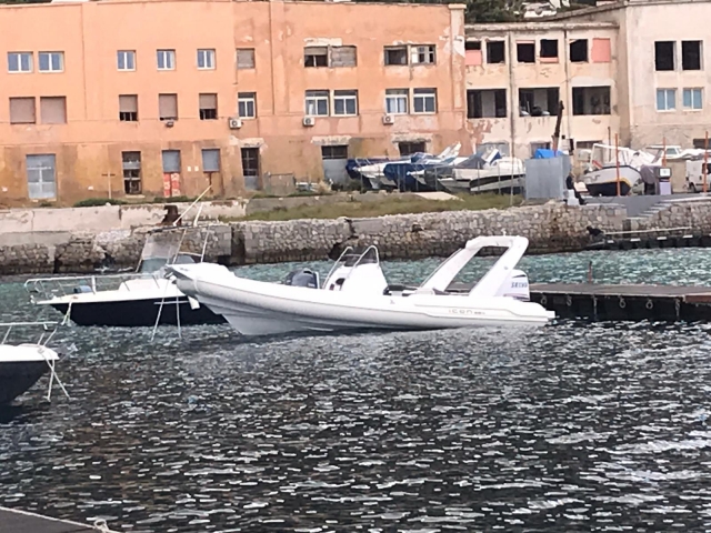  Ícone 28 Motor 300 cv 3 
