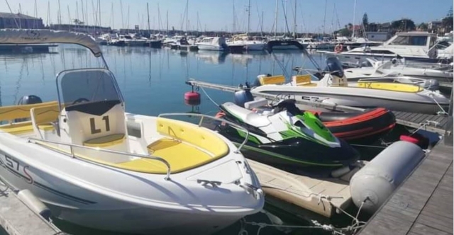  Au port de Loano 