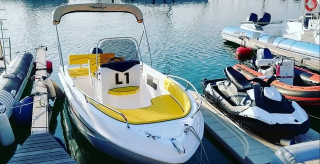  Au port de Loano 